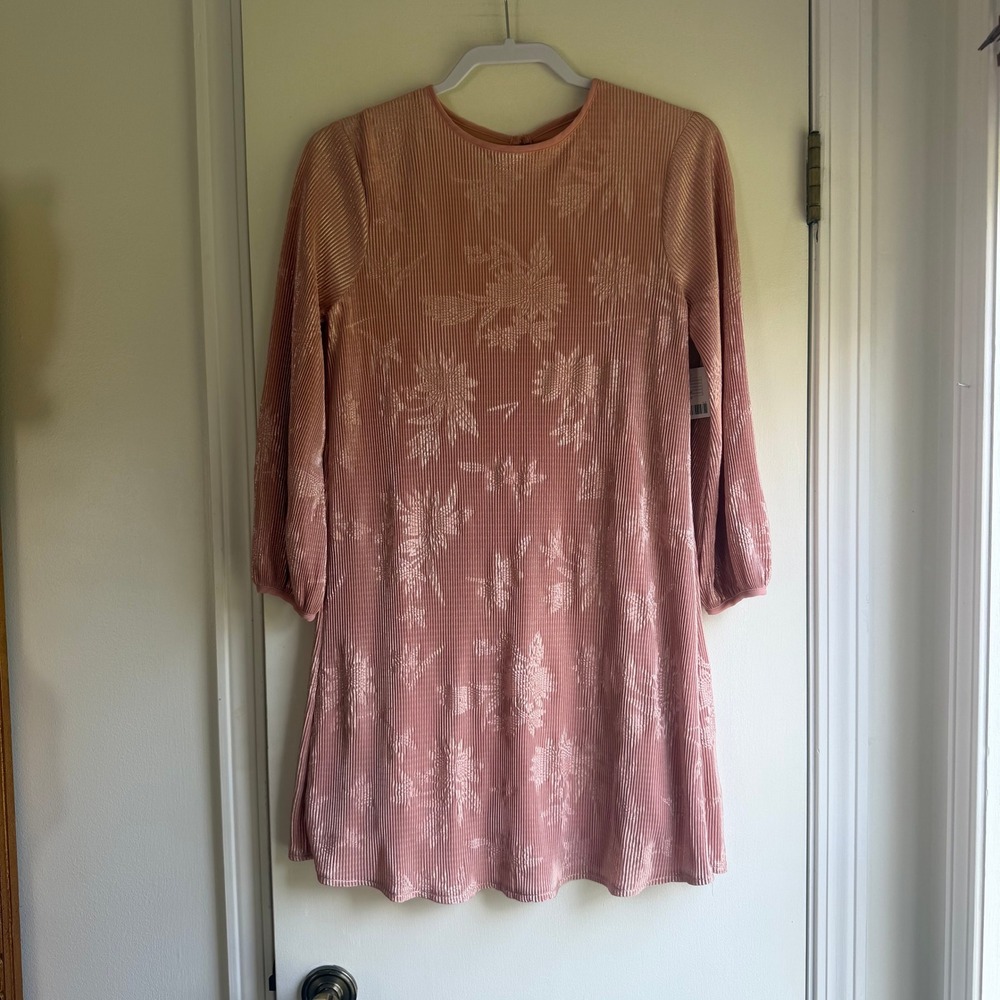 Urban Outfitters Rose Tyrie Plisse Floral Open Back Mini Dress Pink Small NWT